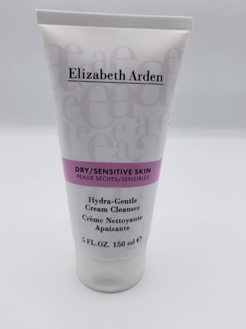 A tube of elizabeth arden hydrating cream cleanser.