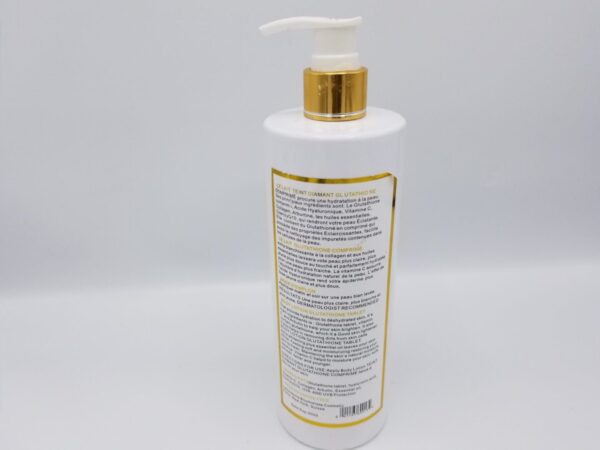 A Lait Teint Diamant Glutathione Strong Whitening Lotion - 500 ml bottle with a gold handle on a white background.